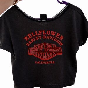 ‘89 Vintage Harley-Davidson Black Crop Top with Red Belleflower Logo
